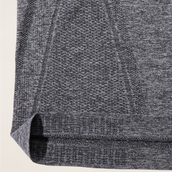 Athleta momentum seamless tee - Picture 3 of 6